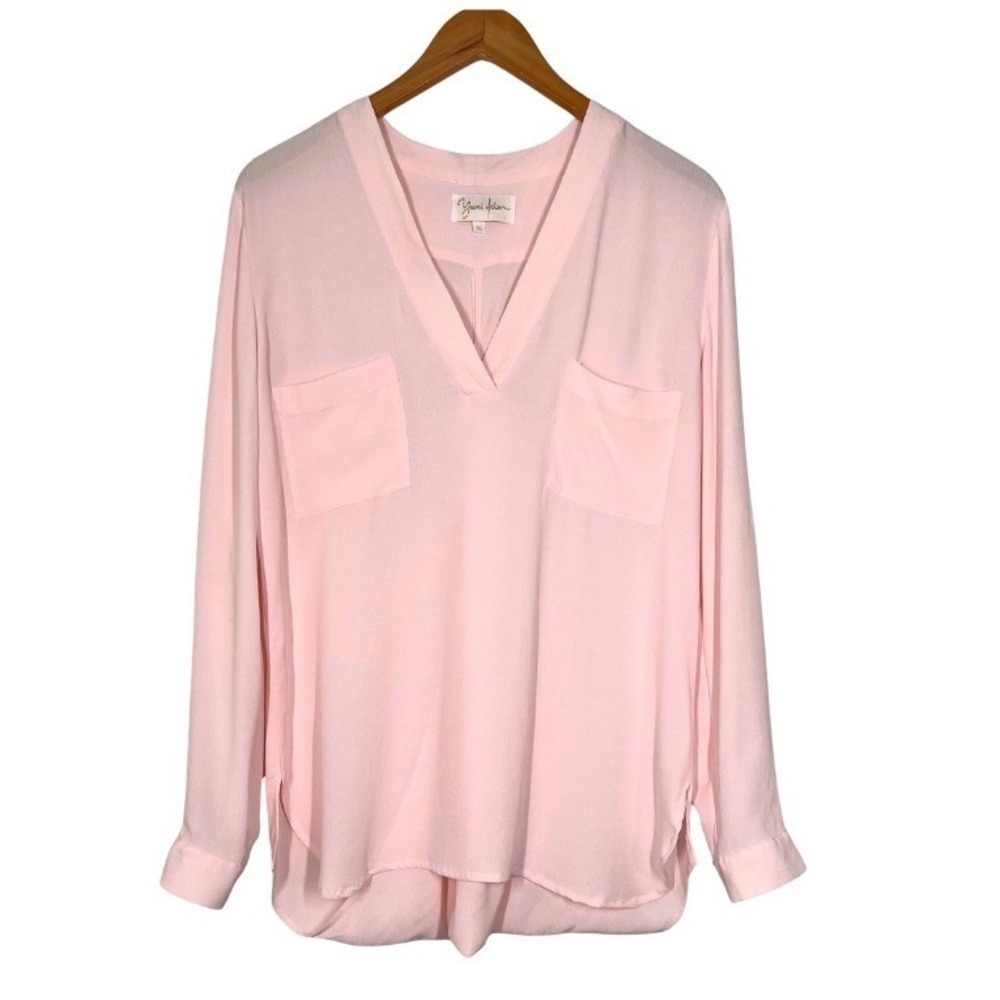 Yumi Kim Womens Pink V-Neck Roll Tab Sleeve Tulip Back Blouse Sz M Lightweight,